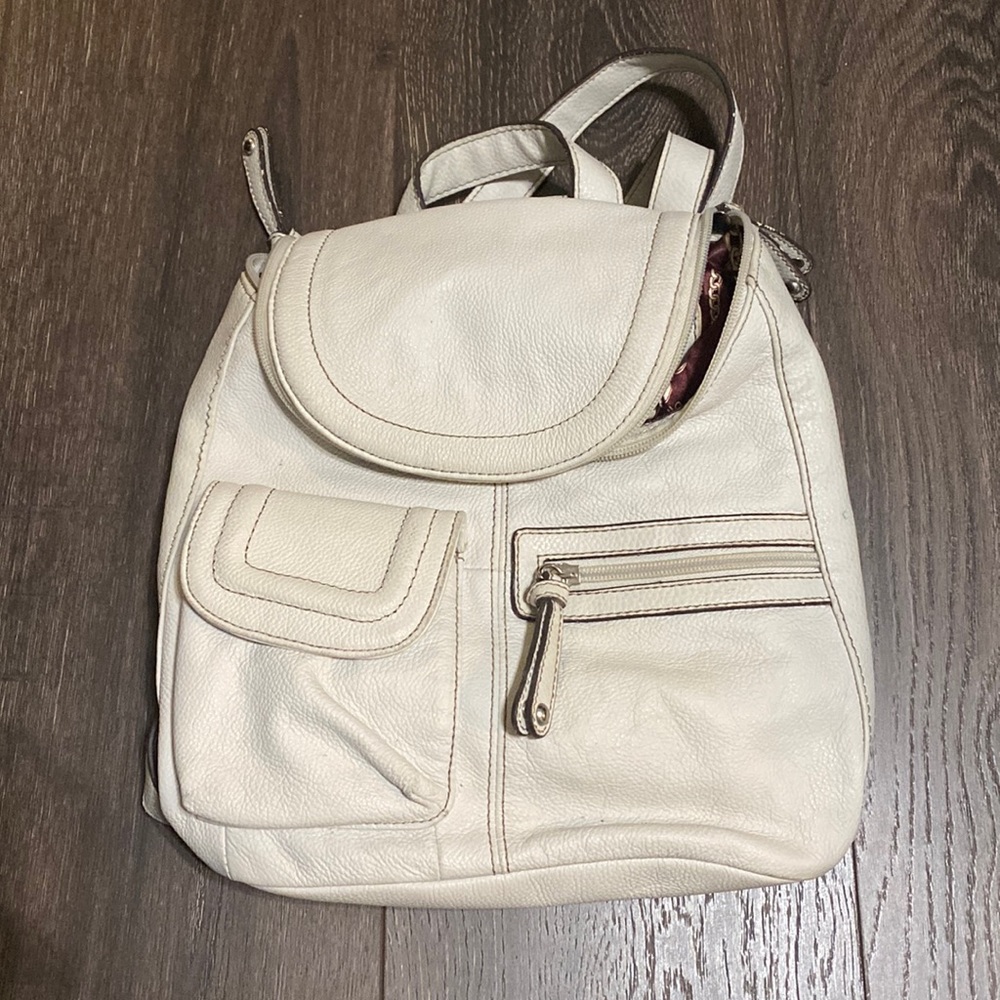 Tignanello White Leather Purse/Backpack
